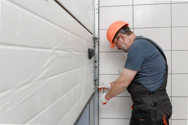Garage Door Repairing Service in Repair Garage Door's Snap Services